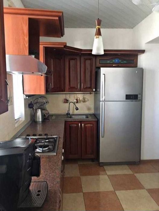 Продаётся своя 4х комнатная квартира, Госпитальный базар