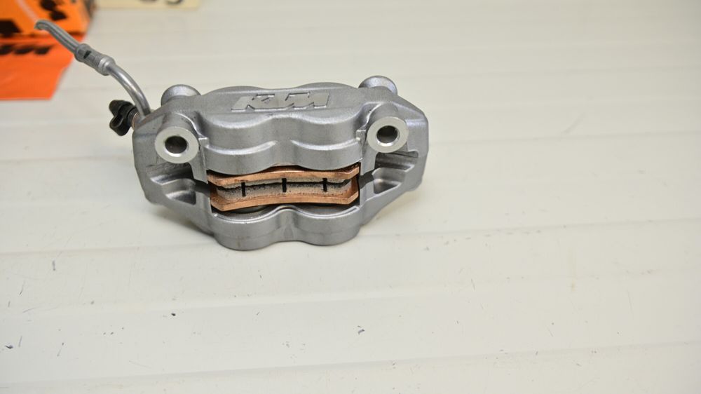 KTM 890 Adventure 2021 2024 Etrier frana fata stanga