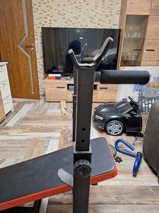 Сгъваема лежанка с регулиране на височината и ъгала