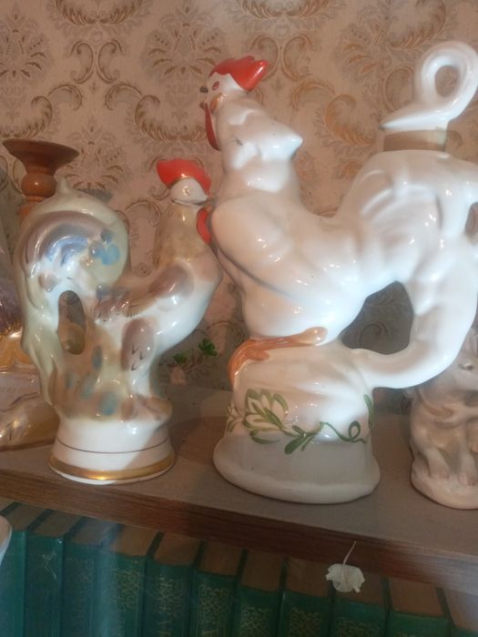 Статуэтки фарфоровые