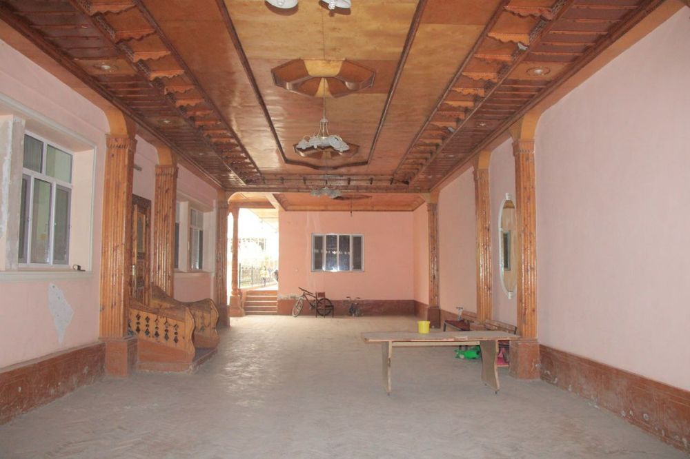 Сирдарё вилояти Гулистон шахри Дустлик кургони (октябр) Чулпон кучаси