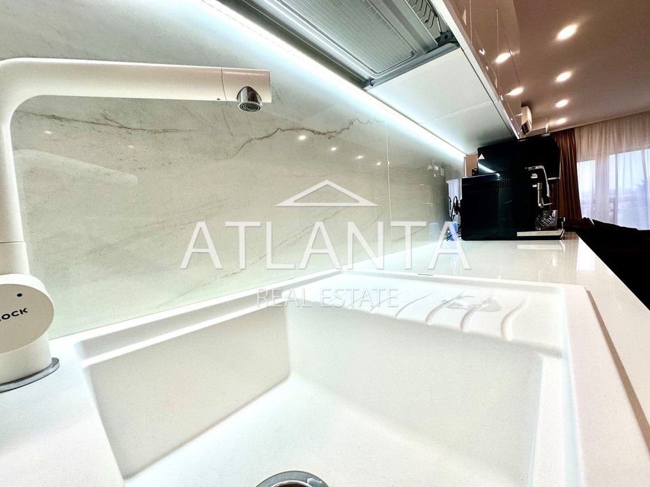 Продава се Двустаен апартамент в к.к. Св.Св. Константин и Елена - 104 кв.м за 2597 €/кв.м - Снимка #8