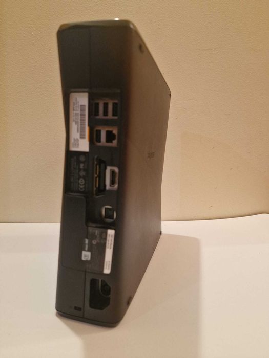 Xbox 360 s modat soft , 320 gb Hdd , 52 jocuri incluse GTA V, MINECRAFT, FIFA