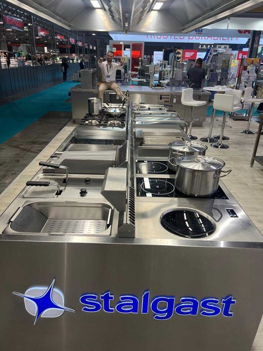 Linie completa bucatarie + Hota pe inductie cu compensare Aer