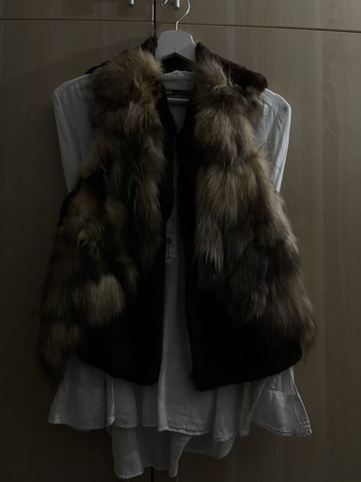 Страхотно късо спортно елегантен елек.