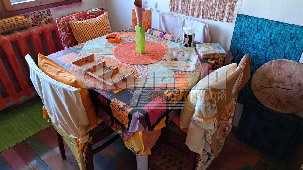 Дава се под наем Ателие в София, Център - 46 кв.м за 300 € - Снимка #2