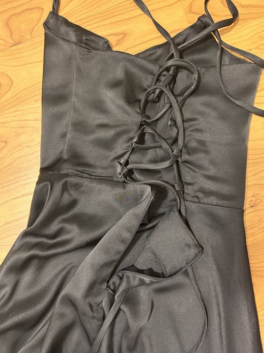 Платье черное на завязках XS