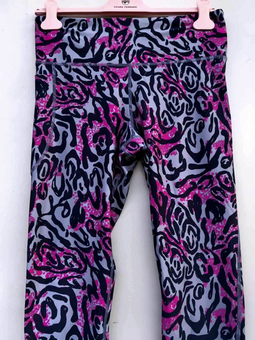 Under Armour оригинален дамски клин нов  Л размер