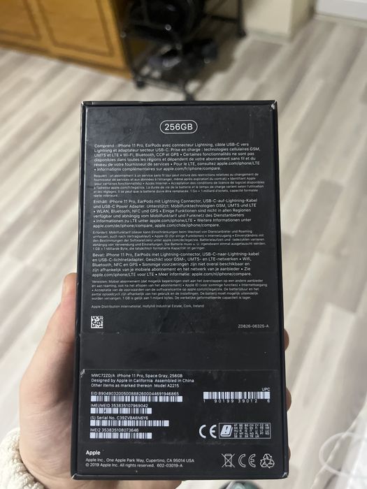 Vand cutie De iphone 11pro 256 GB