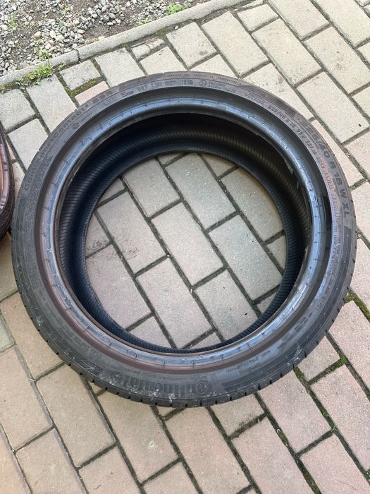 Cauciucuri vara Continentall 225  40 18 8mm la 100  ron bucata plus unul gratis
