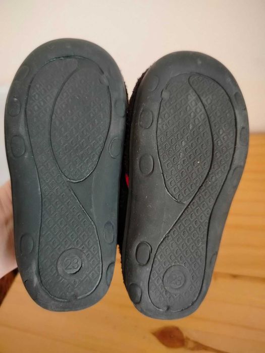 Детски пантофи №23 и №26