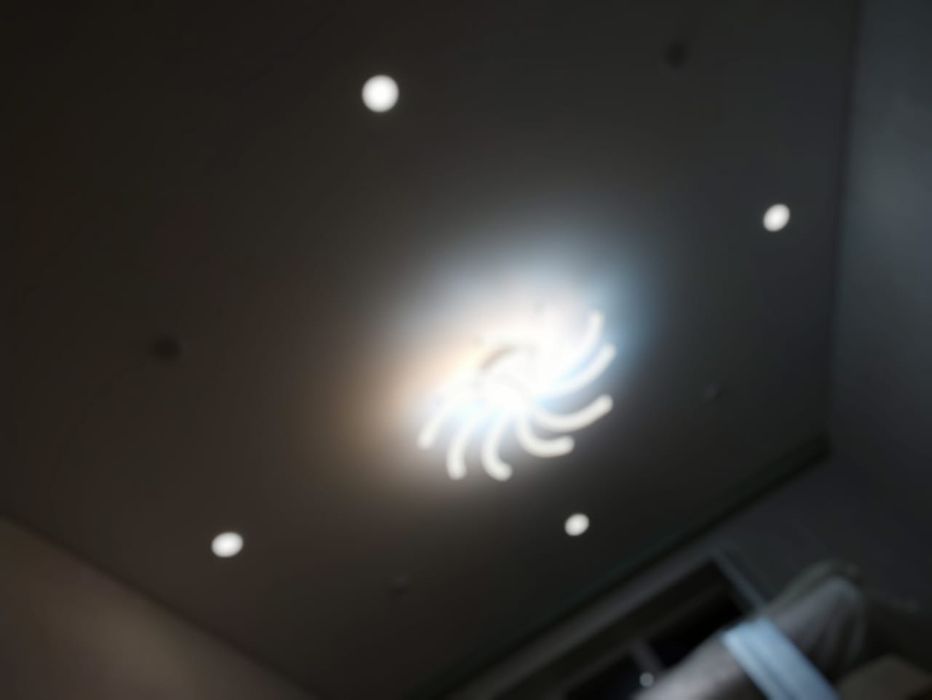 Натяжные потолки ,ремонт