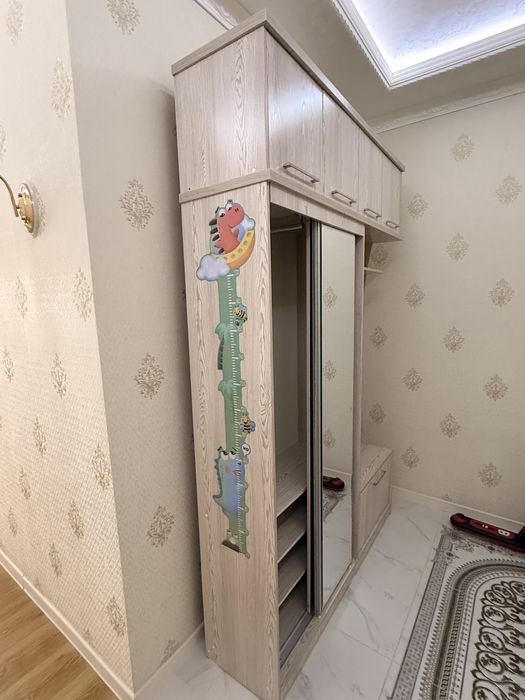 Шкаф для прихожей