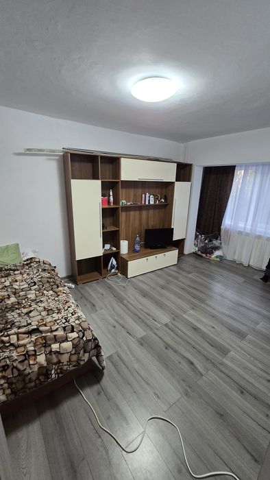 Garsonieră De Închiriat Etaj 2 Crihala