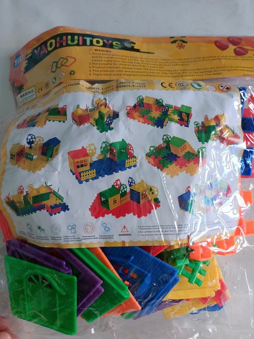 Срочно продам конструкторы новые