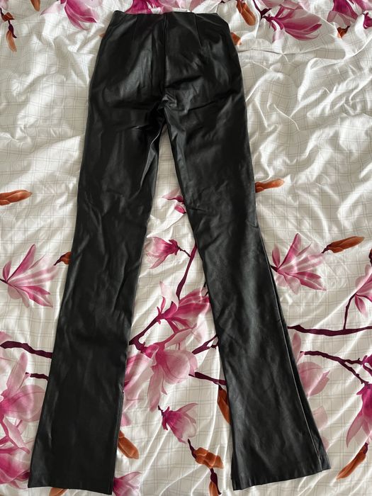Pantaloni imitație piele
