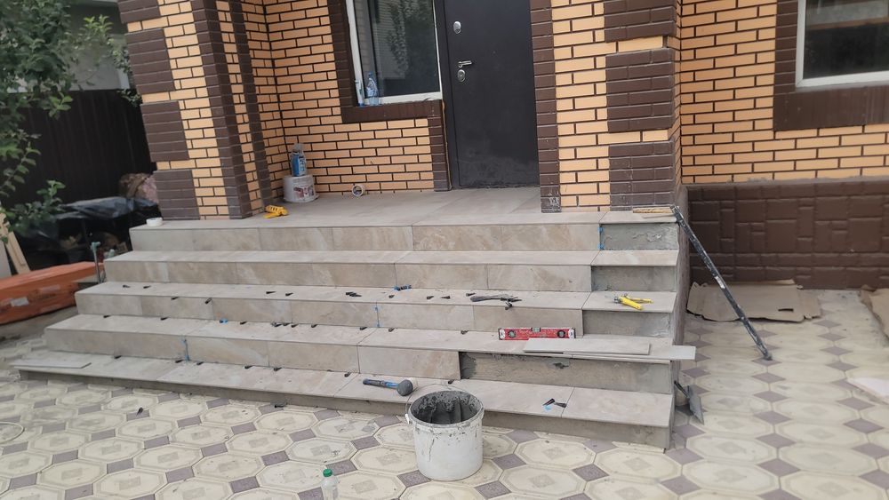 Укладка кафеля,плитки, керомогранита