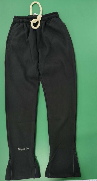 Vand Pantaloni Syna World!