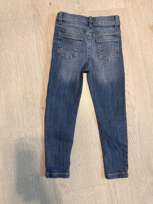 Lot haine fetita, 3-4 ani