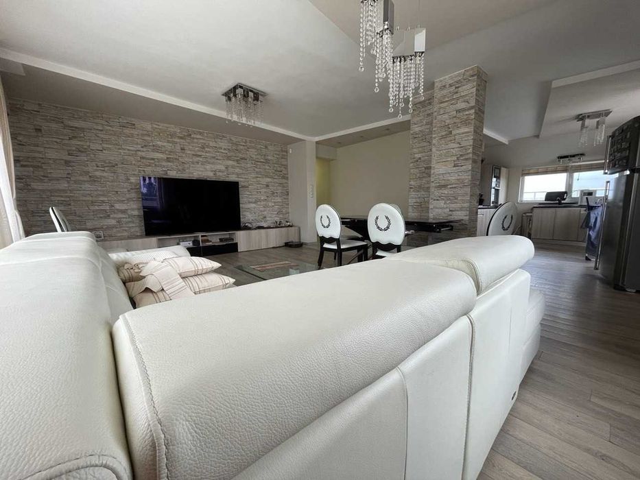 Дава се под наем Тристаен апартамент в София, Център - 90 кв.м за 1400 € - Снимка #4