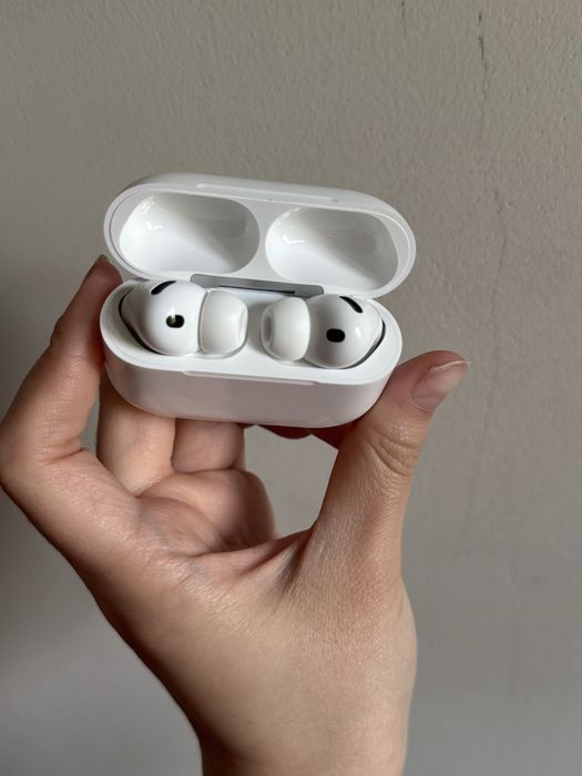 Оригинал airpods pro 3