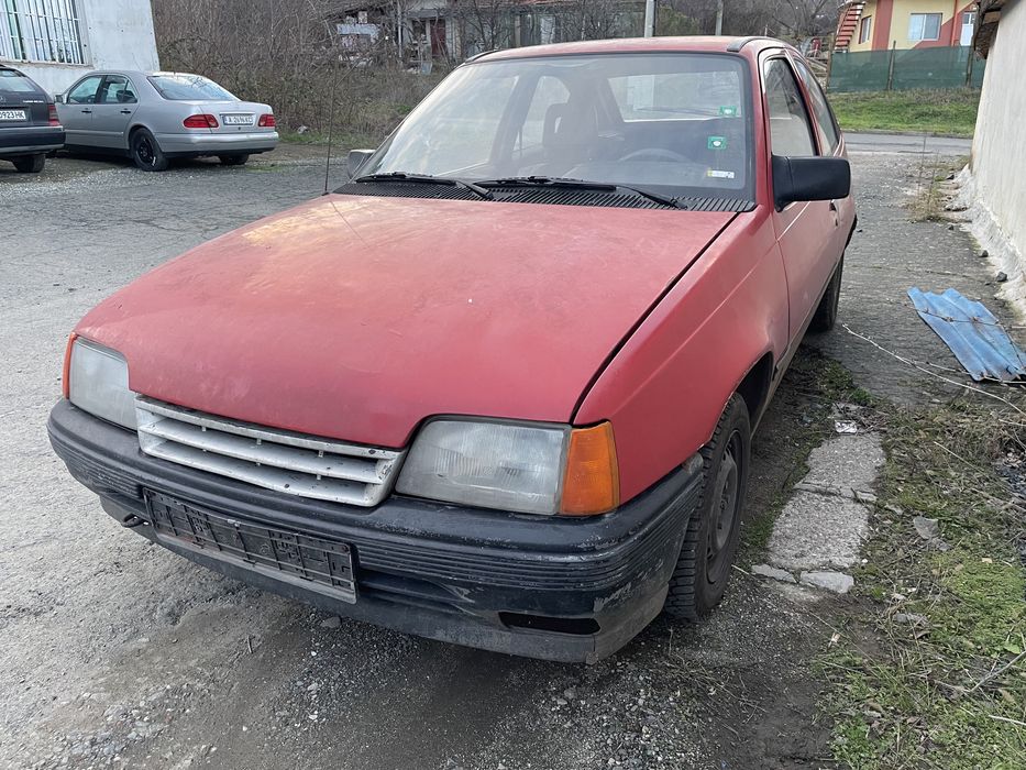 Opel Kadett e 1.3 59hp 1986 На Части