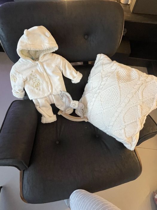 Якенце и гащеризон за новородено