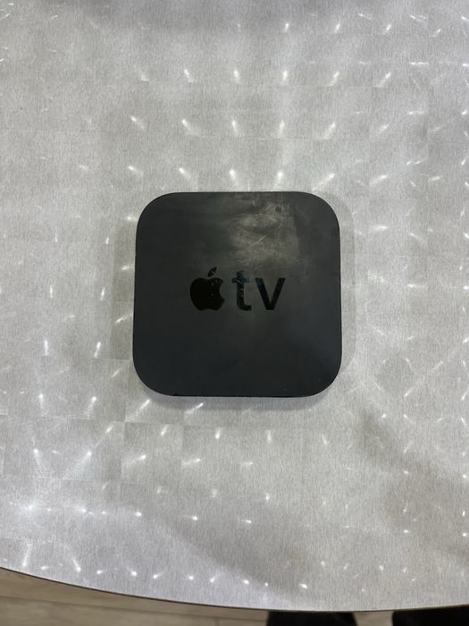 Apple TV със HDMI Кабел и Захранващ кабел