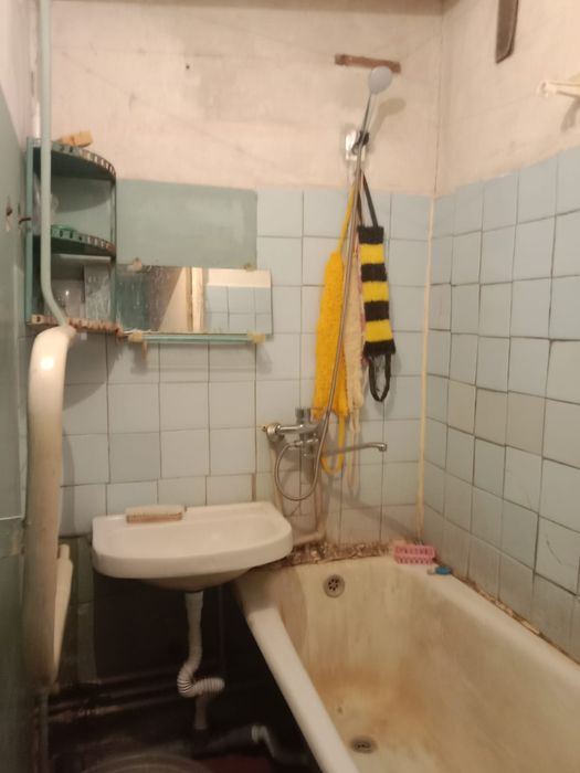 Продаётся 2 ка Сити центр, без ремонта