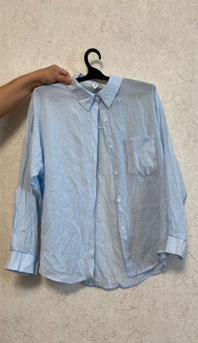 Киімдер сатылады