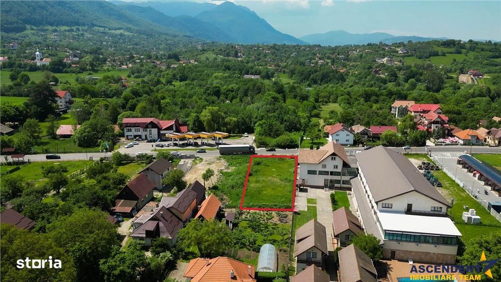 FILM!Punct de atractie:intravilan in vecinatatea Castelului Bran,utili