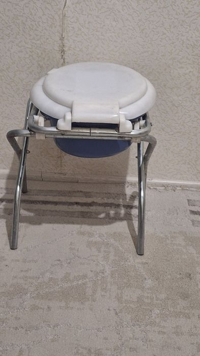 Санитарный.   стул