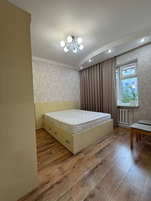 3/3/4 Генерала Петрова, Овир , 77 серия кирпич 75м2 мебель техника