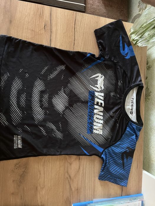 Продам спортивную форму