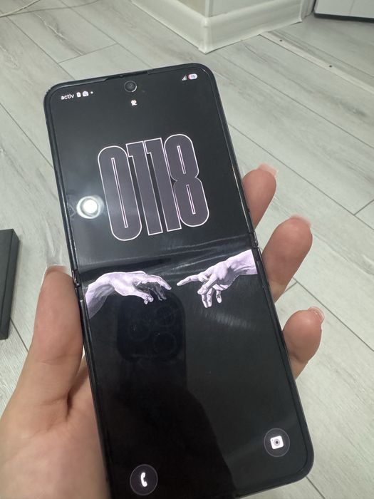 Продам Samsung Galaxy Z Flip 5