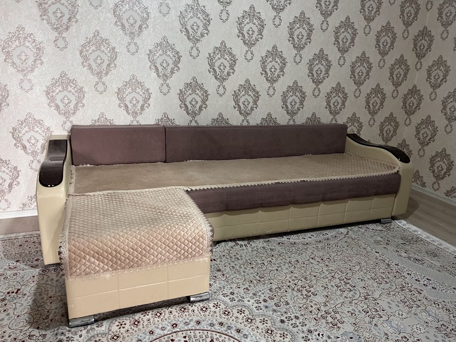 Продаю диван хорошем состояния