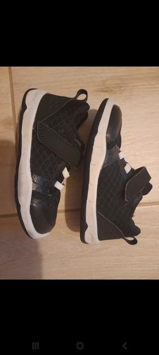 Adidași decathlon impecabili