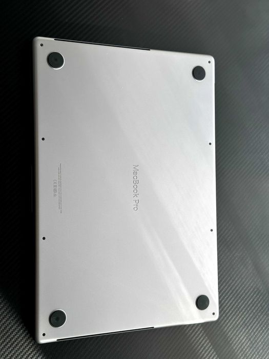 Macbook Pro 16" M1 Pro 16gb\500gb