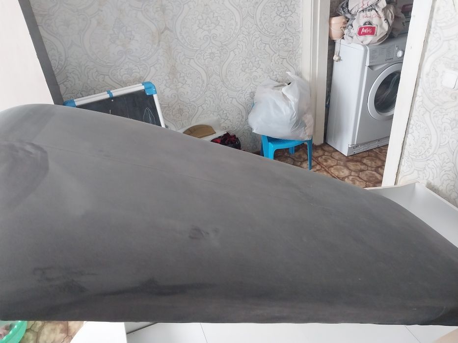 Продам детскую кровать машину