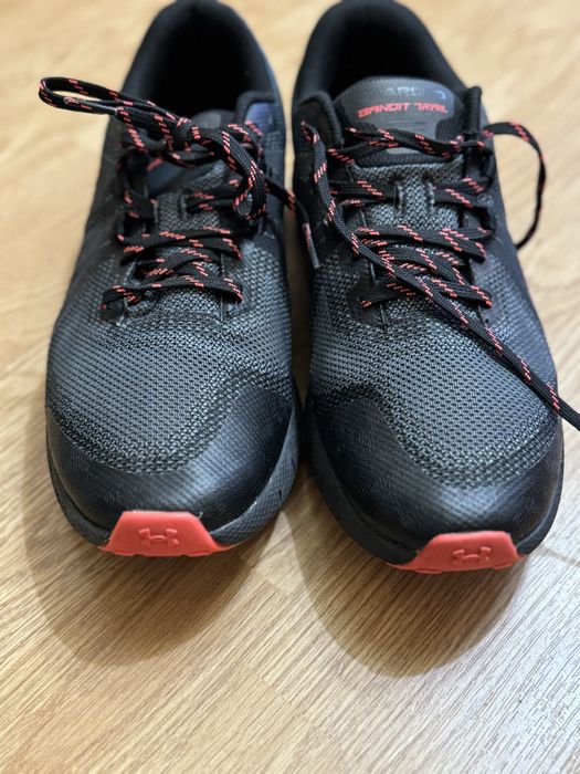 Under Armour маратонки