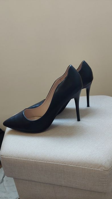 Обувки на висок ток 36 рр