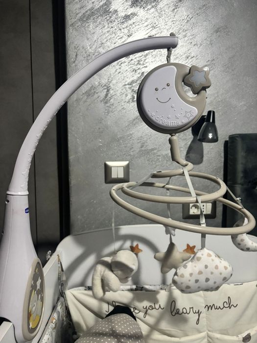 Carusel muzical bebeluși