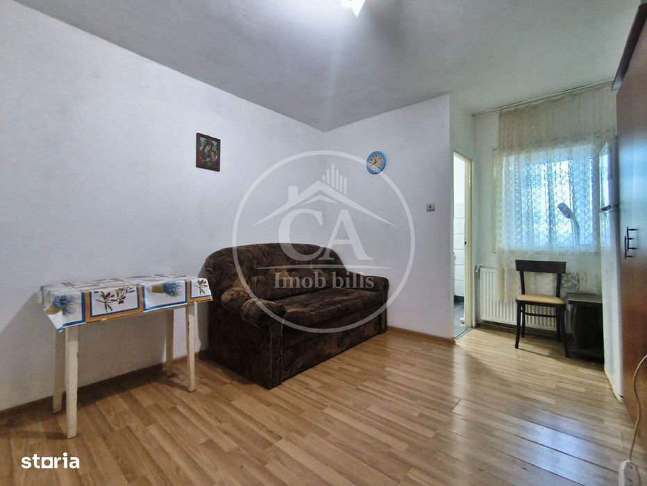 Apartament de vânzare cu 1 camere în zona Rogerius, Oradea