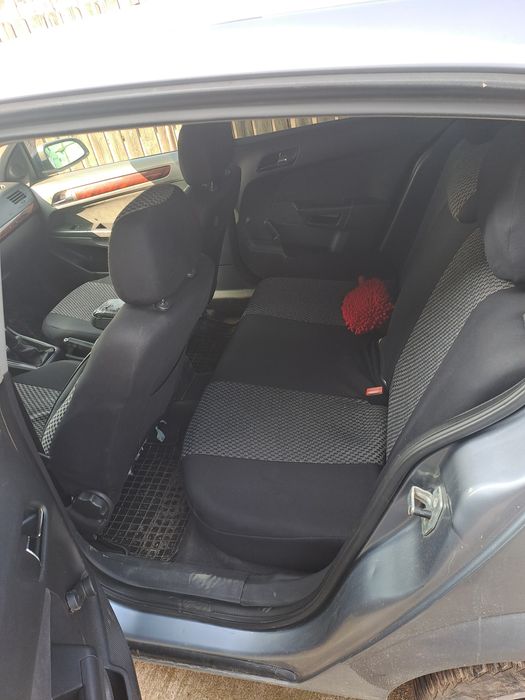 Opel astra h 1.7