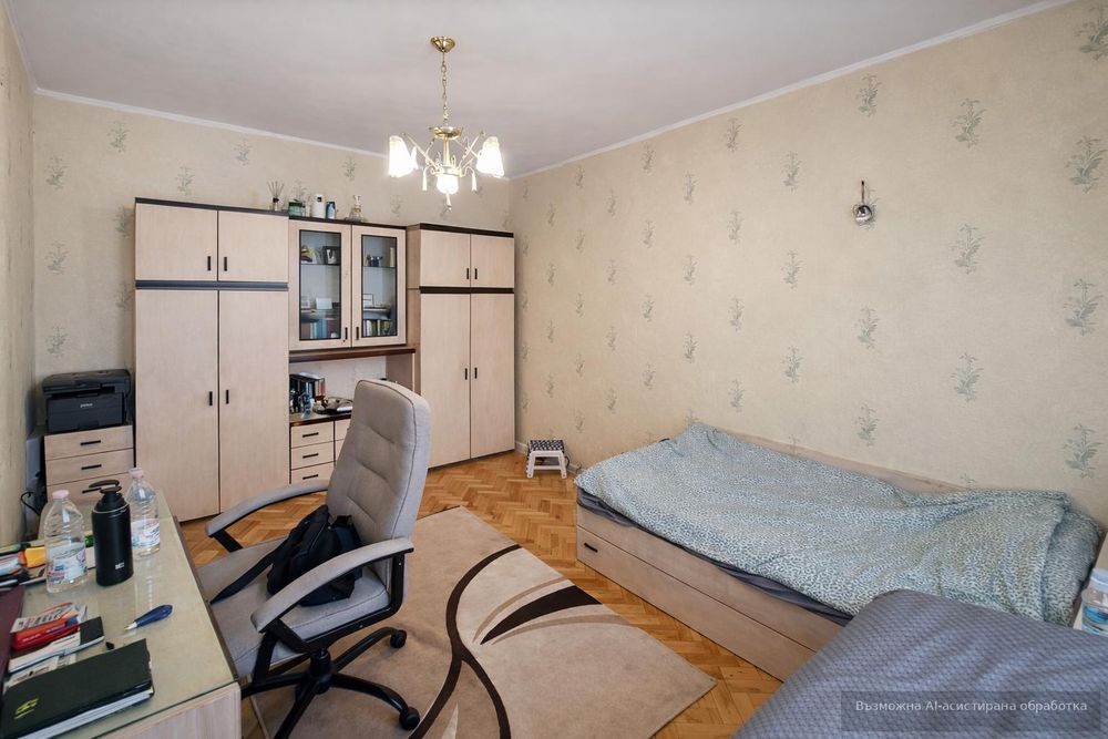 Тристаен апартамент в кв. Христо Смирненски