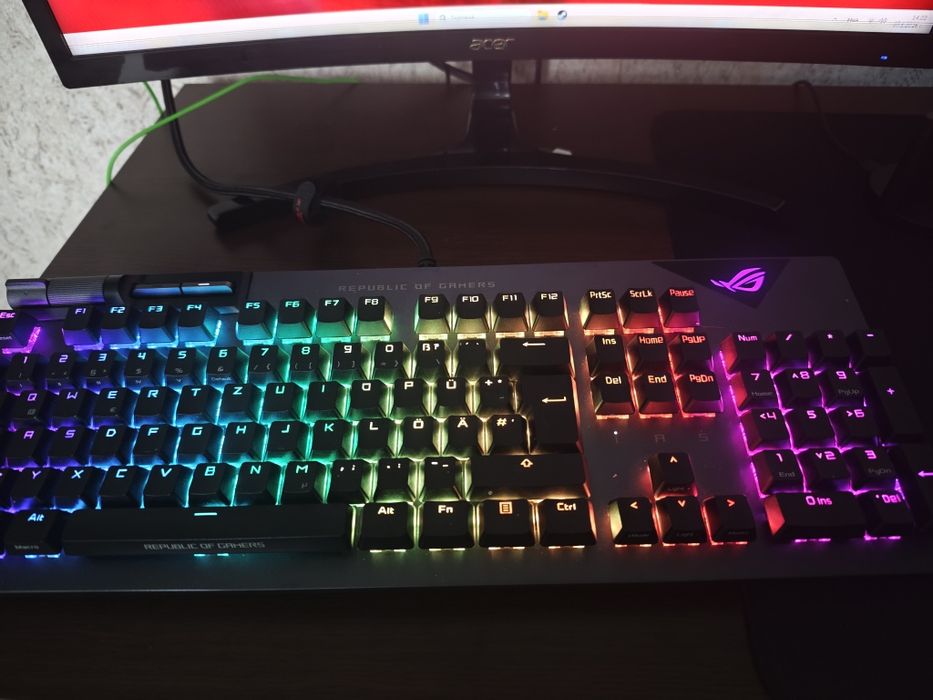 Геймърска Механична Клавиатура Asus ROG Strix Flare II