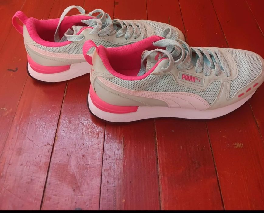 Дамски  оригинални  маратонки Puma