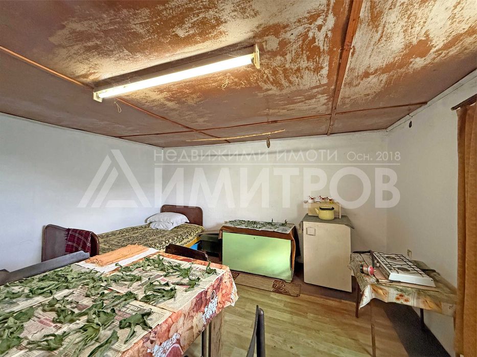 Продава се Къща в Нови пазар - 85 кв.м за 942 €/кв.м - Снимка #13