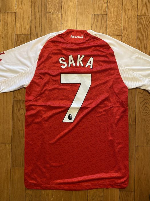 Екипи на Арсенал - сезон 1998/99,  2002-04, 2025/26