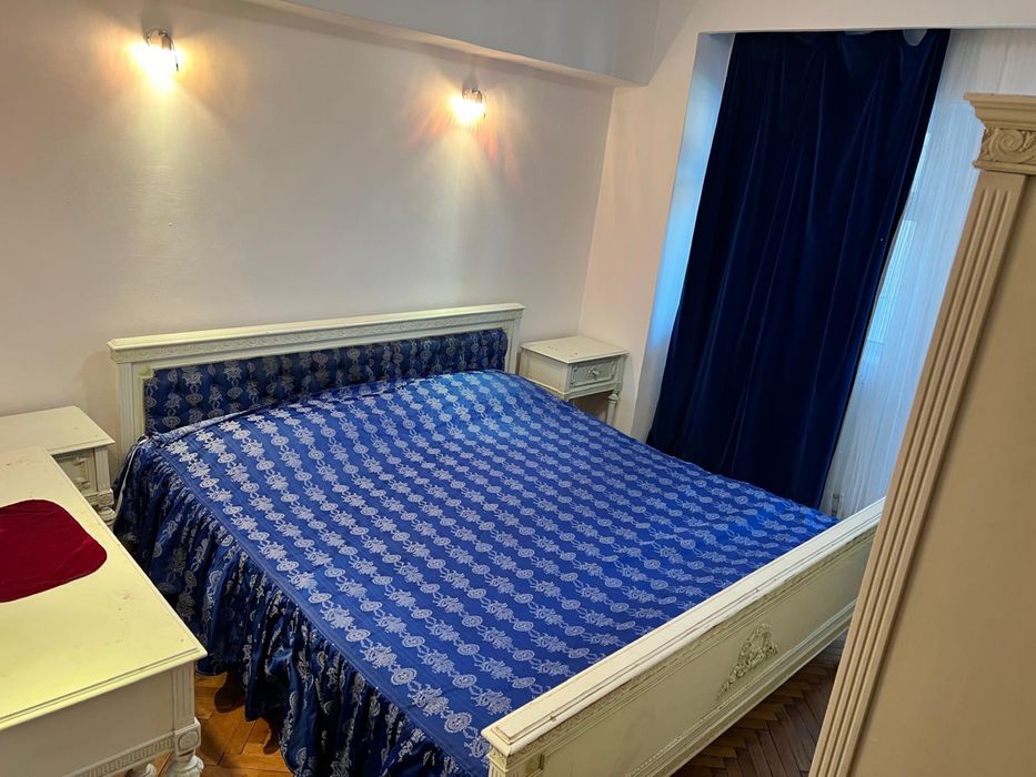 Inchirieaz apartament 4 camere Ultra central